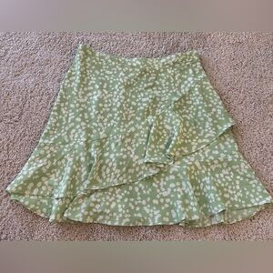 Dry Goods Originality green ruffle mini skirt size small